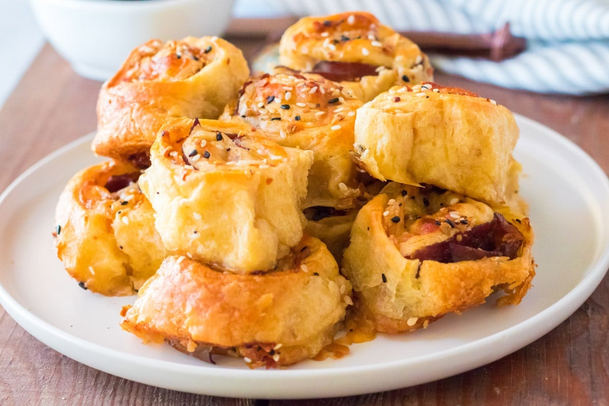 pinwheels baked with beef and cheese