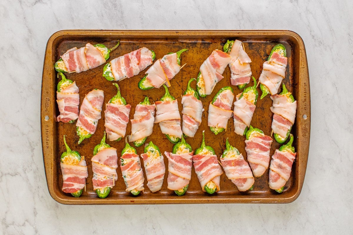jalapenos wrapped in bacon