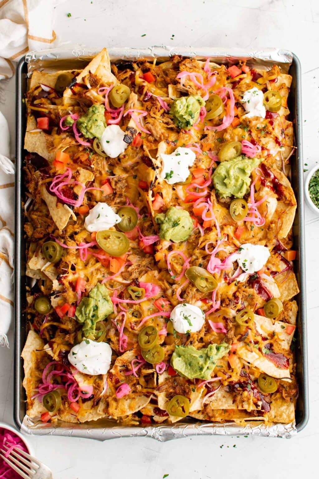 Easy BBQ BBQ Pulled Pork Nachos - Easy Appetizers